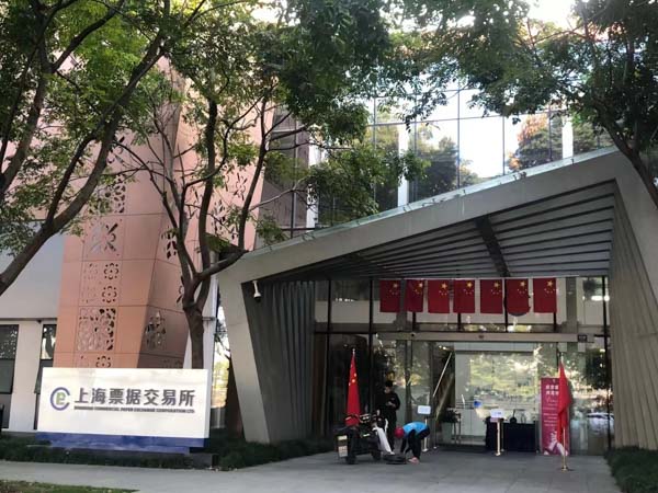疫情期間撕開(kāi)醫(yī)生防護(hù)服又在哪些后果？上海找刑事辯護(hù)律師來(lái)回答