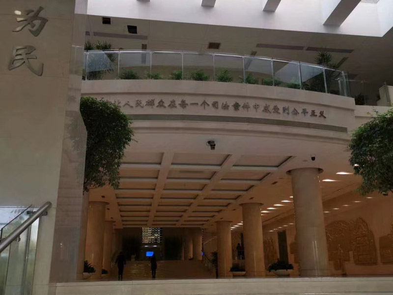 盜竊罪與搶劫搶奪犯罪該如何區(qū)分？寶山刑事律師來回答